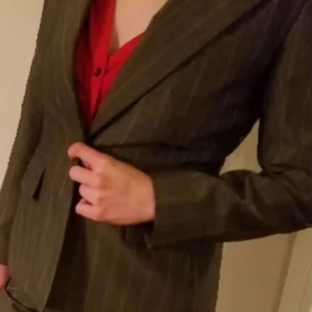 Hourglass blazer in Grey Pinstripe